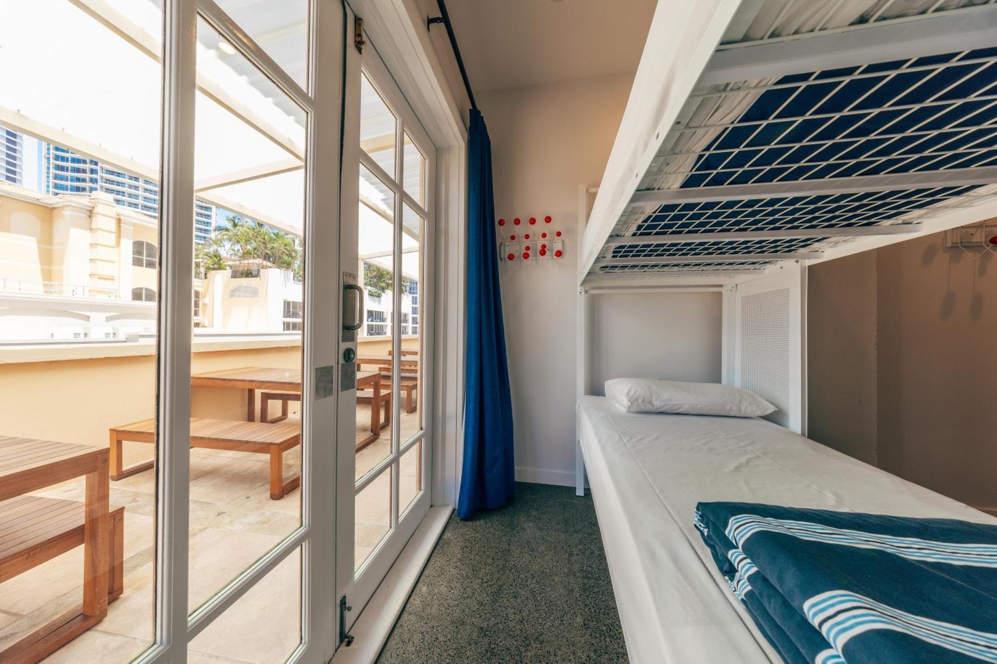 Maze Backpackers - Gold Coast Hostel Exterior foto