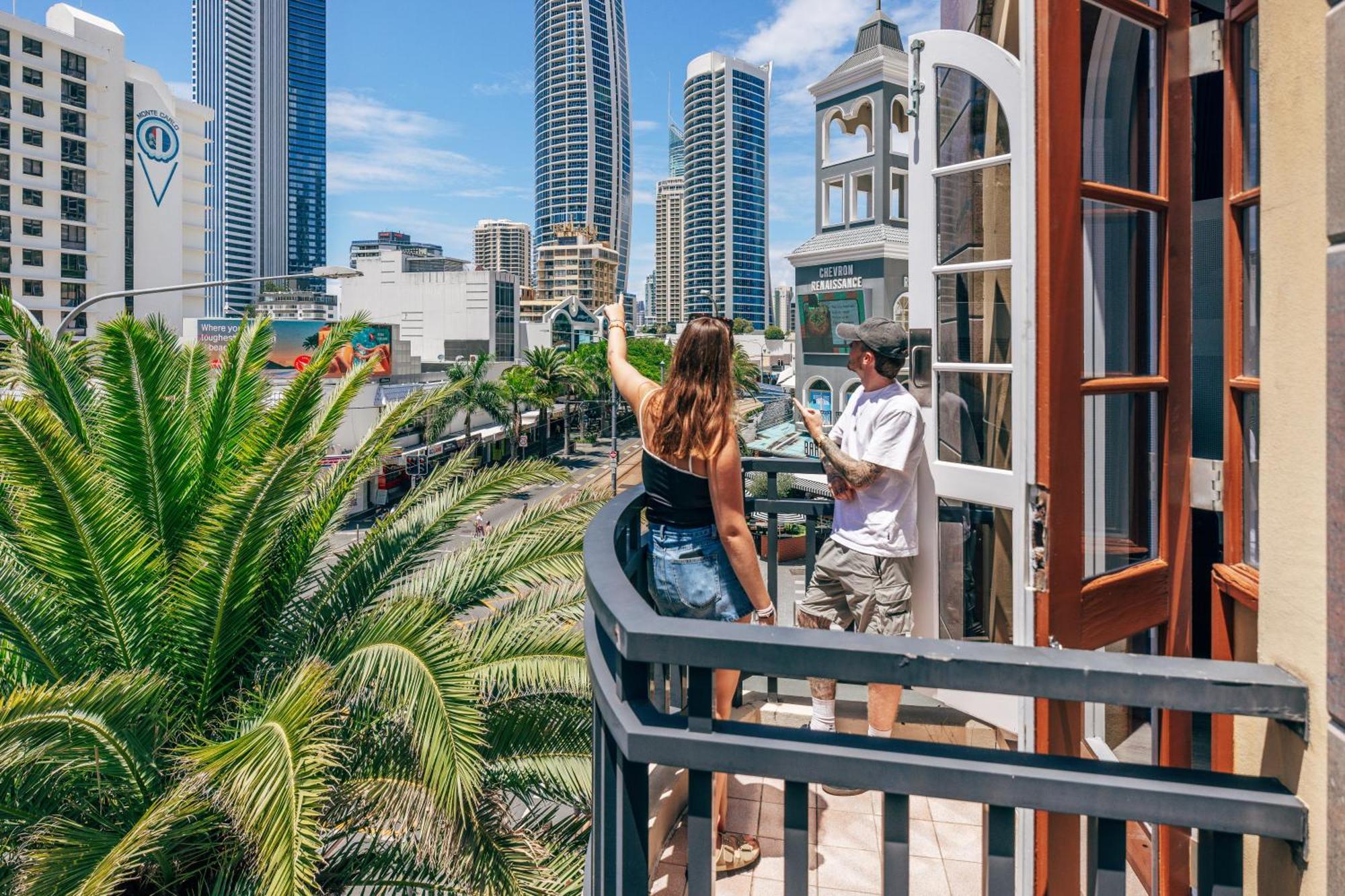Maze Backpackers - Gold Coast Hostel Exterior foto